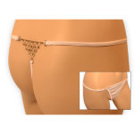 Witte string met zilveren versiersel